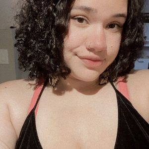 Meet your Posher, Elaine